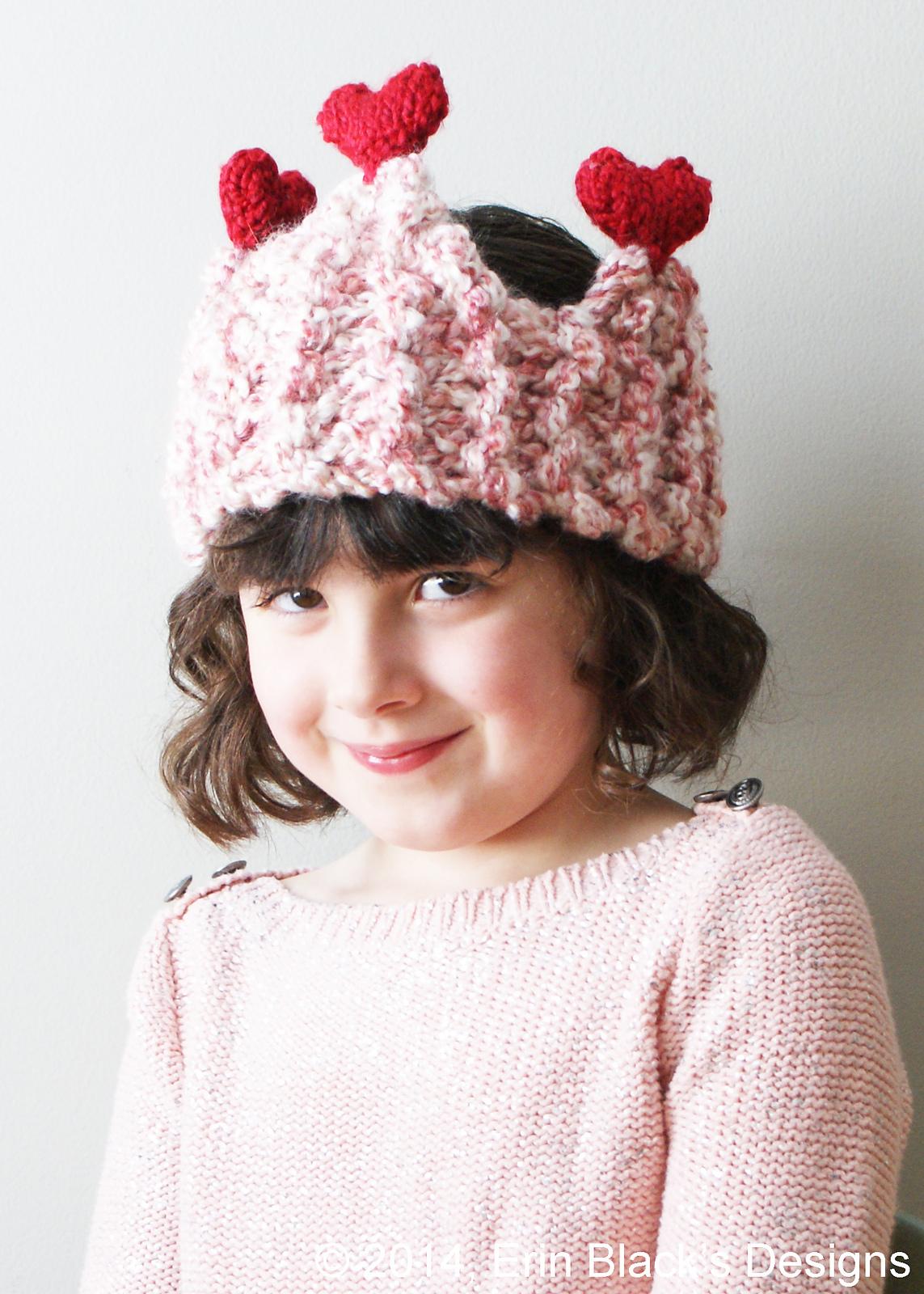 Chunky Heart Crown Earwarmer (hat023)