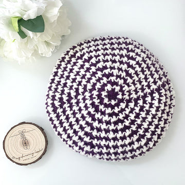 Classy Houndstooth Beret