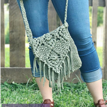Daisy Fringe Purse