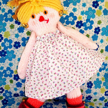 Daisy Knitted Doll
