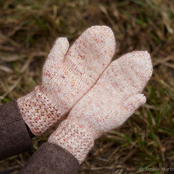 Wriggle Mitts