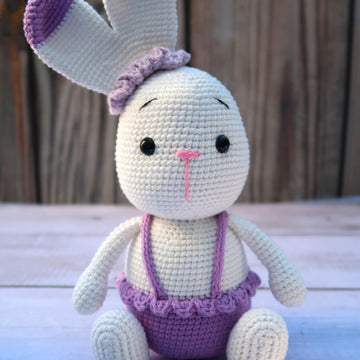 Ella the Bunny amigurumi