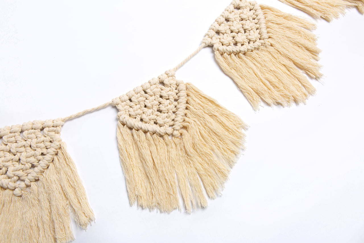 Wool Couture Isabella Macrame Bunting Macrame Kit
