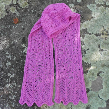 Raspberry Leaf Scarf