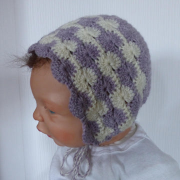 Gehäkelte Babyhaube / Babymütze