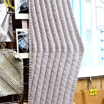 Fifteen Hundred Mini Shawl