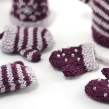 Christmas Glamour Beaded Mini Mittens Decoration