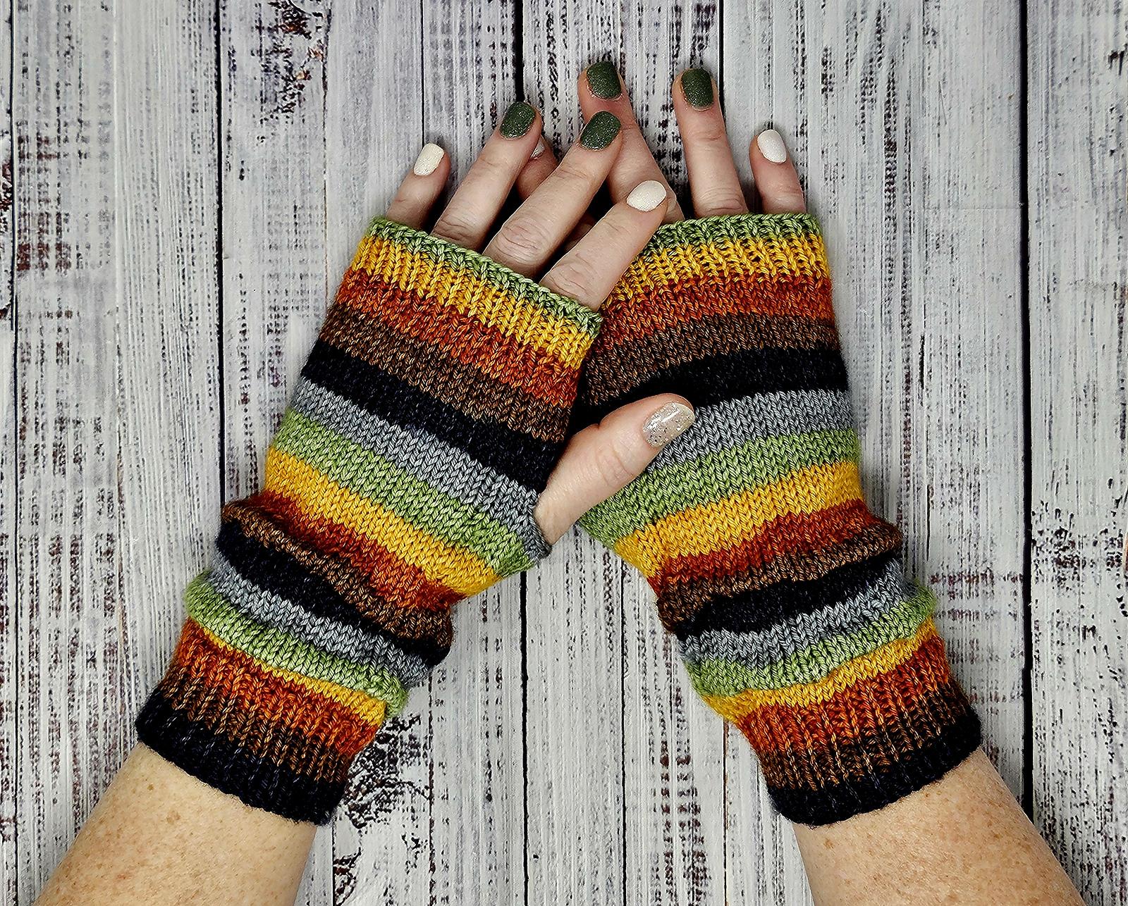 Fingering Pleated Gloves