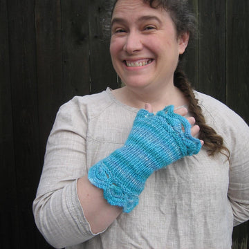 Half Moon Mitts (knit)