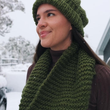 Loopy Lou Cowl and Beanie