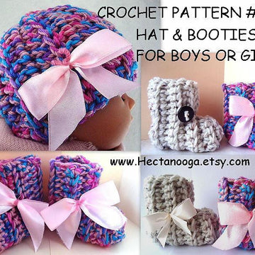 679 HAT AND BOOTIES SET