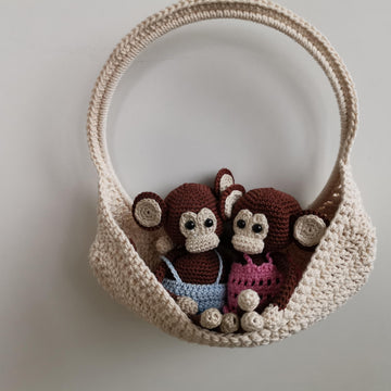 Hanging planters baskets