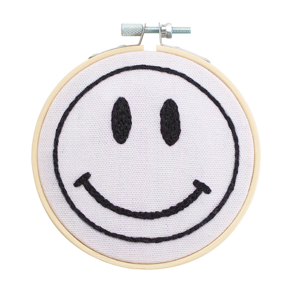 Cotton Clara Happy Face Embroidery Kit - 11cm (White)