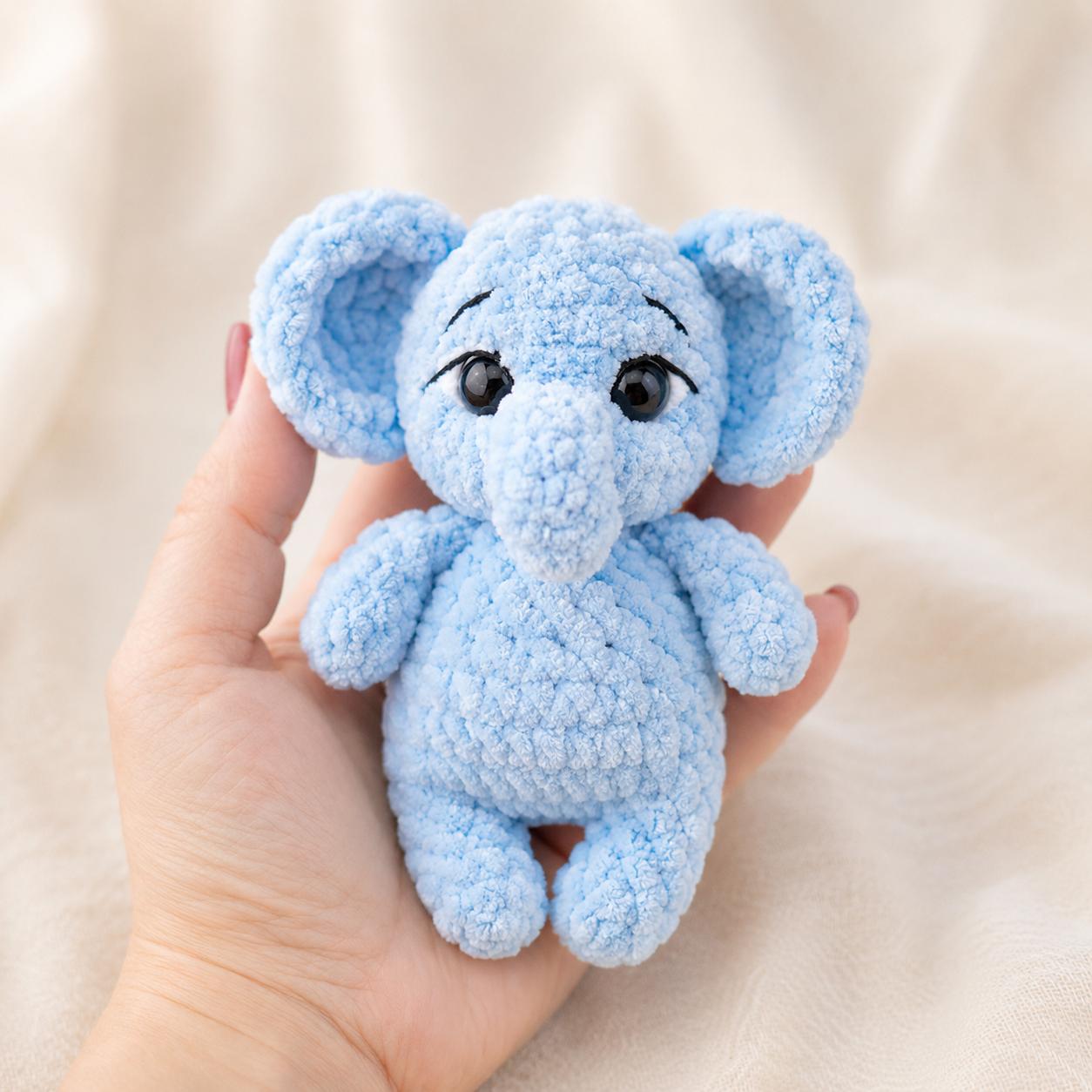 Elephant amigurumi