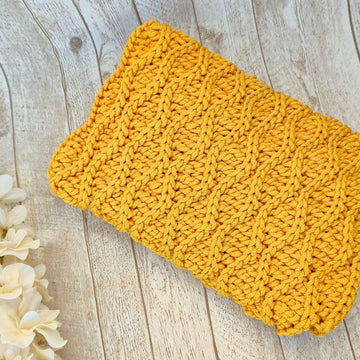 Textured Envelope Clutch Bag - One Piece Crochet Purse Pattern