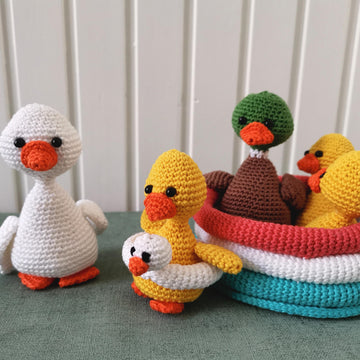 Amigurumi ducks