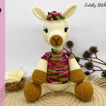 Lana the Llama (Low-Sew)