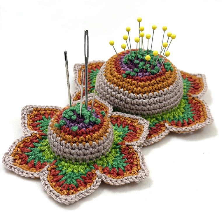 Cushlet Pin Cushion & Needle Cushion Set