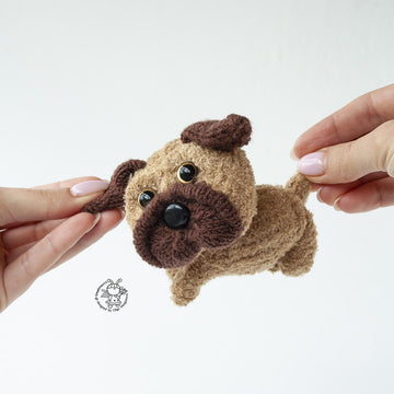 Mini Pug  knitted flat