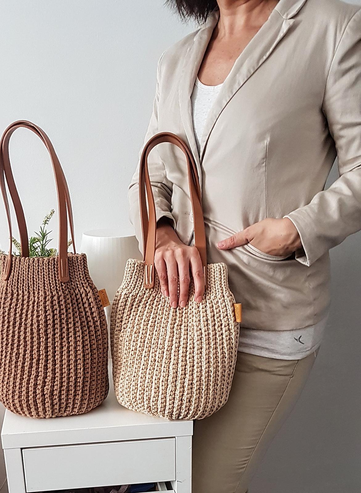 Ribbed Winter Tote