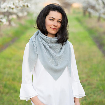 Srebrina Shawl