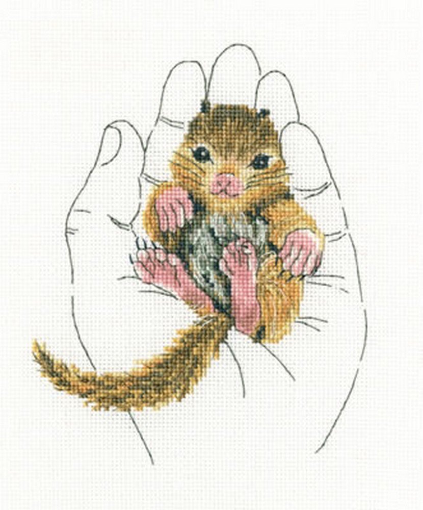 RTO Warm in Palms Mouse Cross Stitch Kit - 12cm x 17cm
