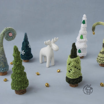 Knitted flat 7 Pine Christmas Trees