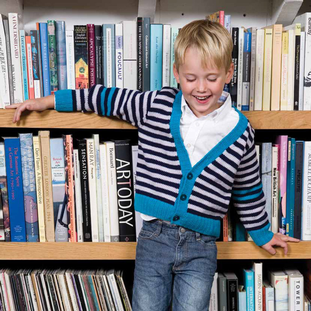 "Niklas Cardigan" - Cardigan Knitting Pattern in MillaMia Naturally Soft Merino