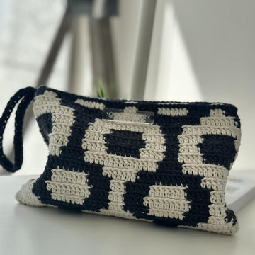 Cobble Dots Pouch