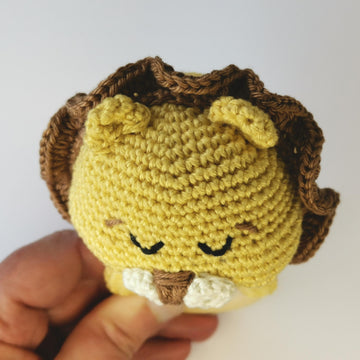 Lion rattle