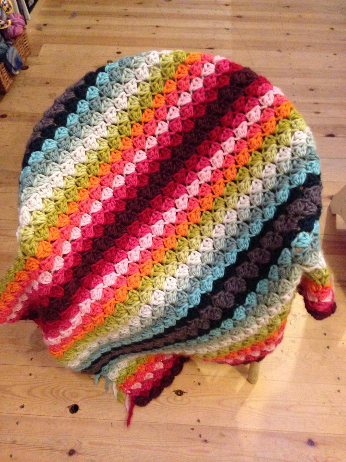 Fly me to the Moon blanket