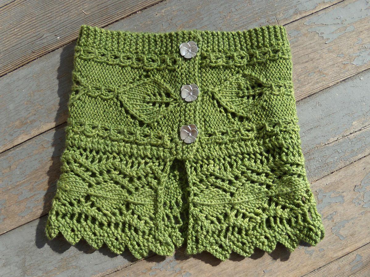 Strawberry Leaves Neckwarmer
