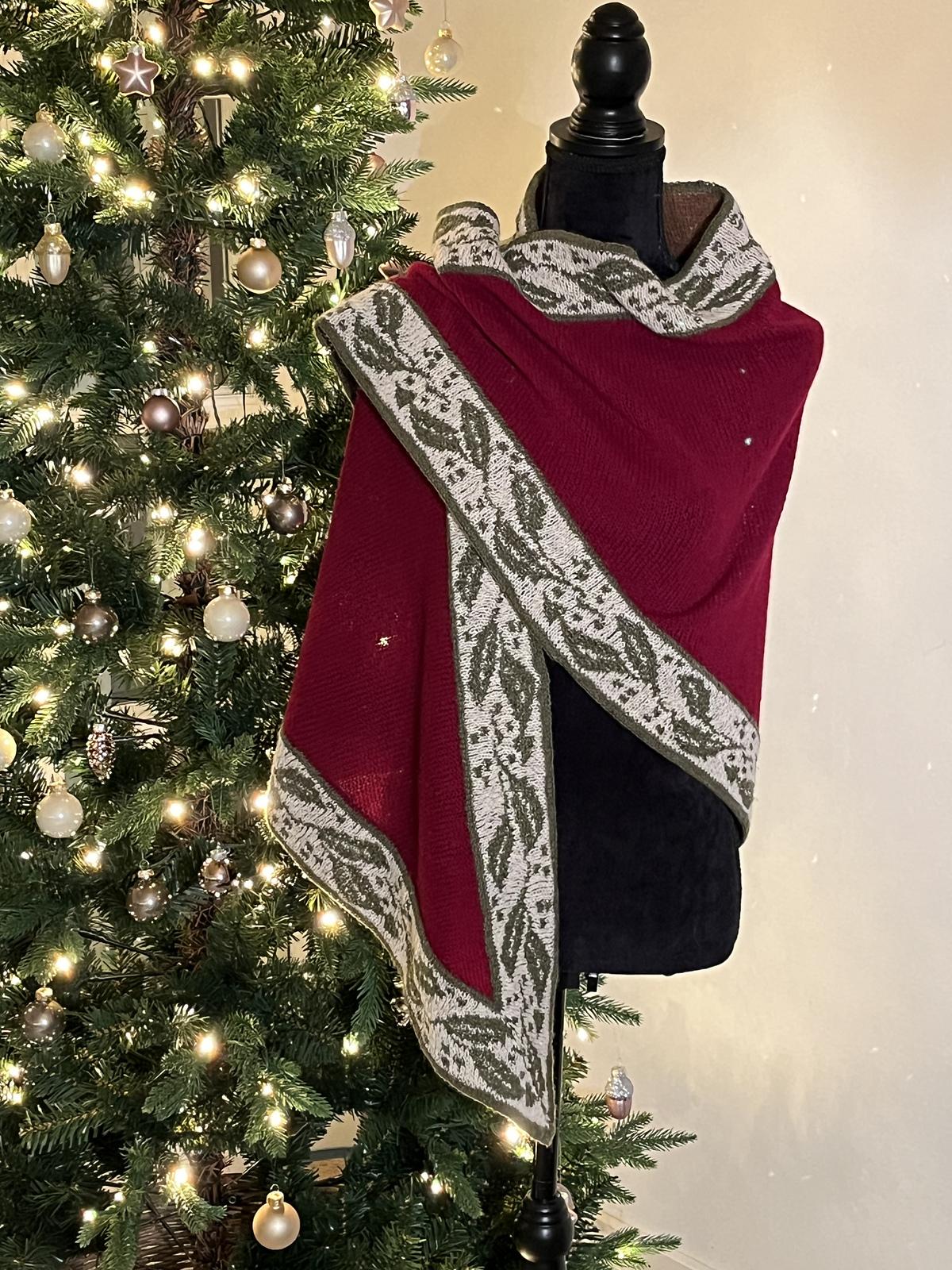 Holly Wreath Shawl