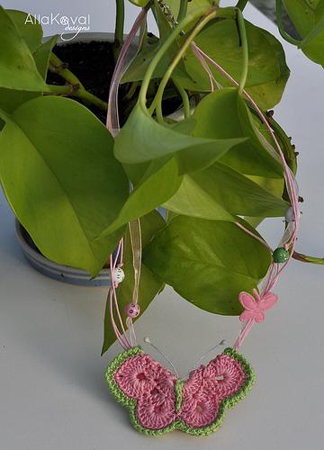 Papillon Crocheted Pin