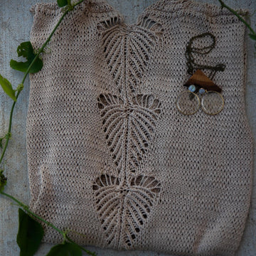 Deltoid Leaf Vest