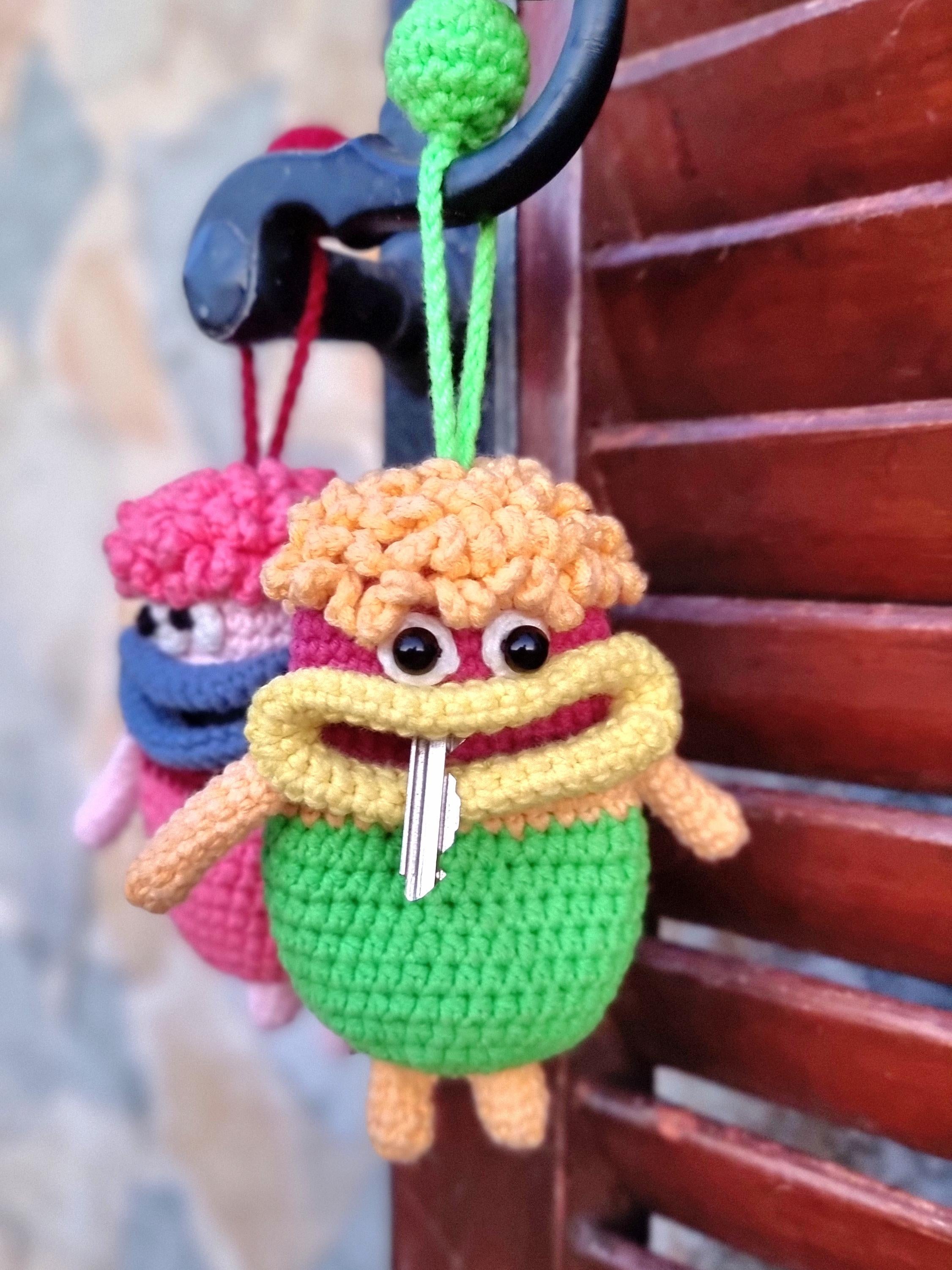 Funny monster key cover easy crochet pattern T2