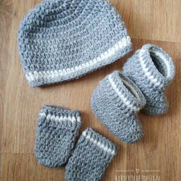 Cozy Baby hat booties and mittens