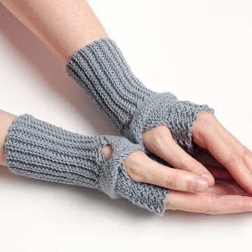 Möbius Mittens