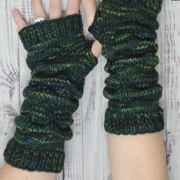 Totally Pleated Gloves