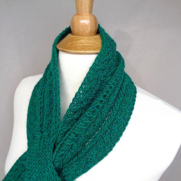 Kelly Keyhole Scarf