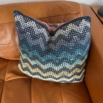 Radvent Pillow