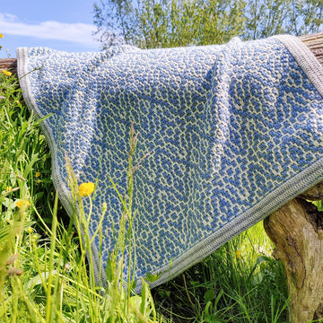 Blue Arabesque blanket