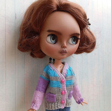 Knitted cardigan with pockets