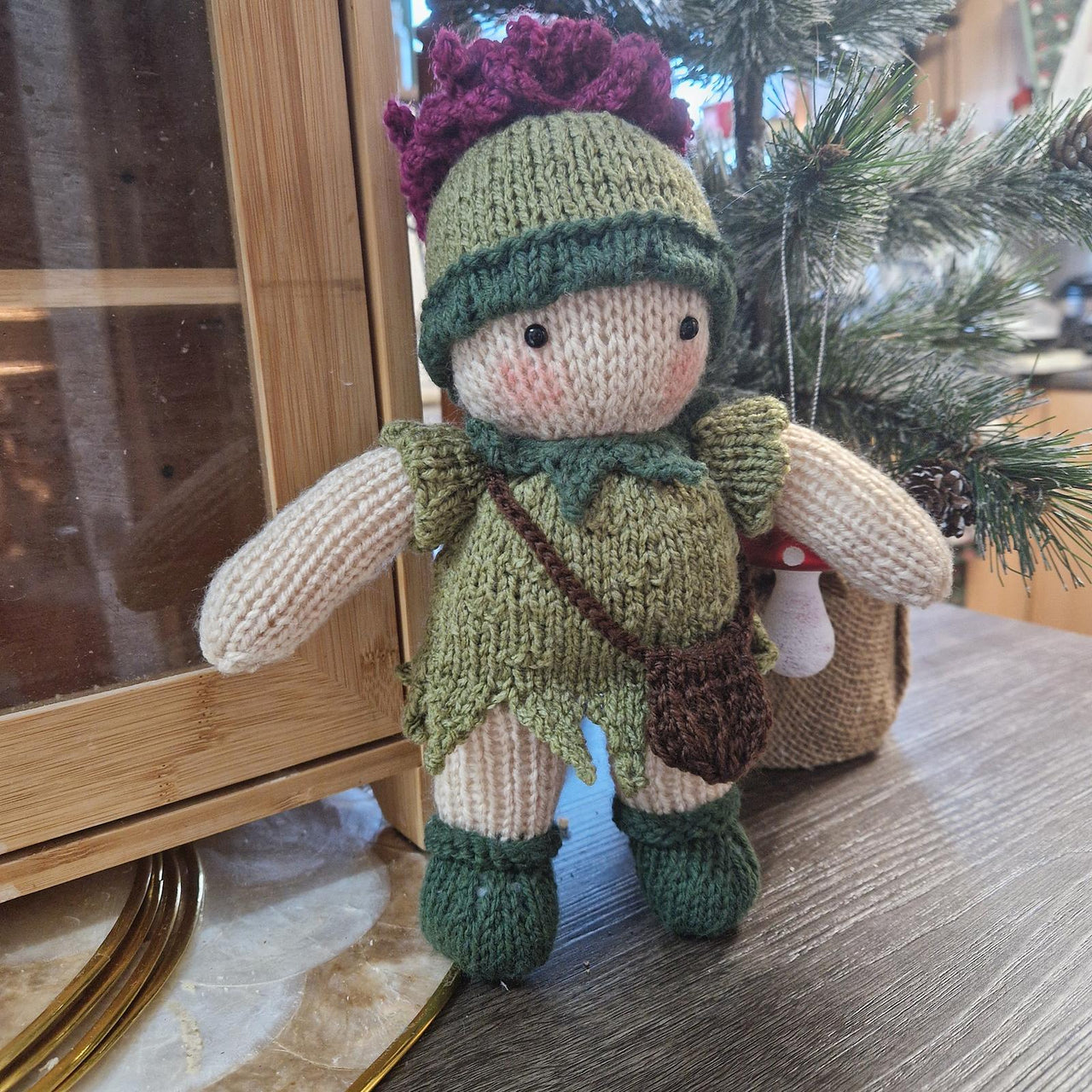 Thistly dolly
