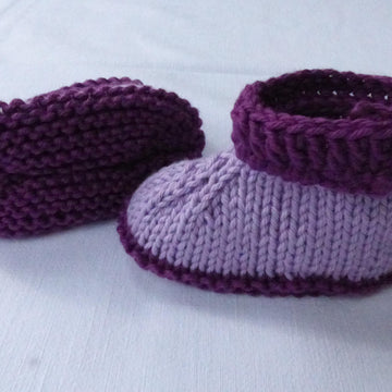 Strickanleitung Babyschuhe / Booties kombiniert mit Häkeln