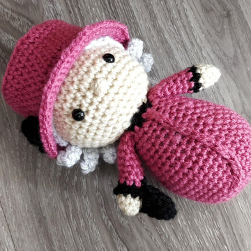 Queen Elizabeth II crochet Amigurumi
