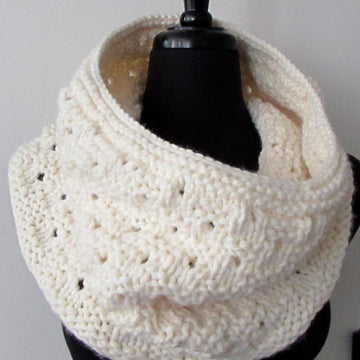 Checkered Dots Chunky Cowl