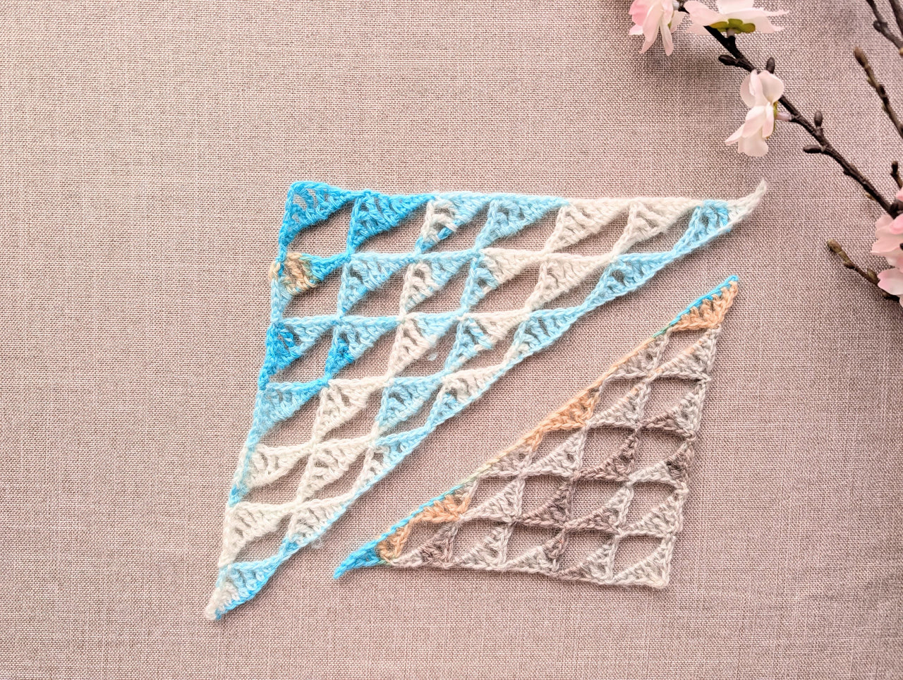 2-in-1: Wide Baktus Triangle Scarf #111