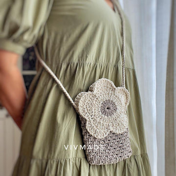 Daisy Phone Bag