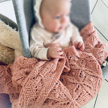Lovely Blanket by MoMi
